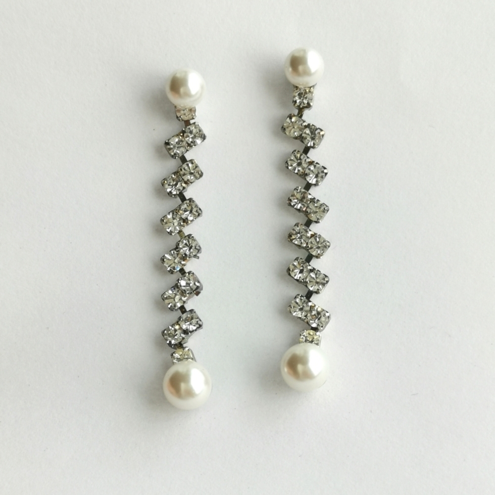 Pearl Drop Stud Earrings With Crystals White